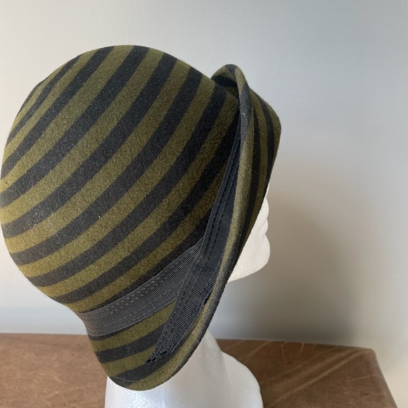 Custom Lilliput hat in olivine and black, striped wool felt cloche hat. BARGAIN! - Picture 3 of 7